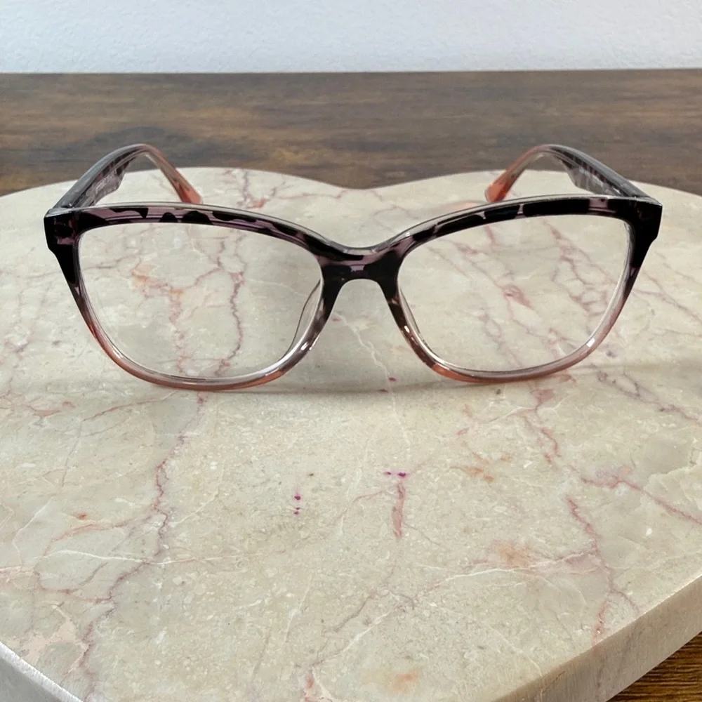 Stylish Tortoiseshell Prescription Eyeglasses